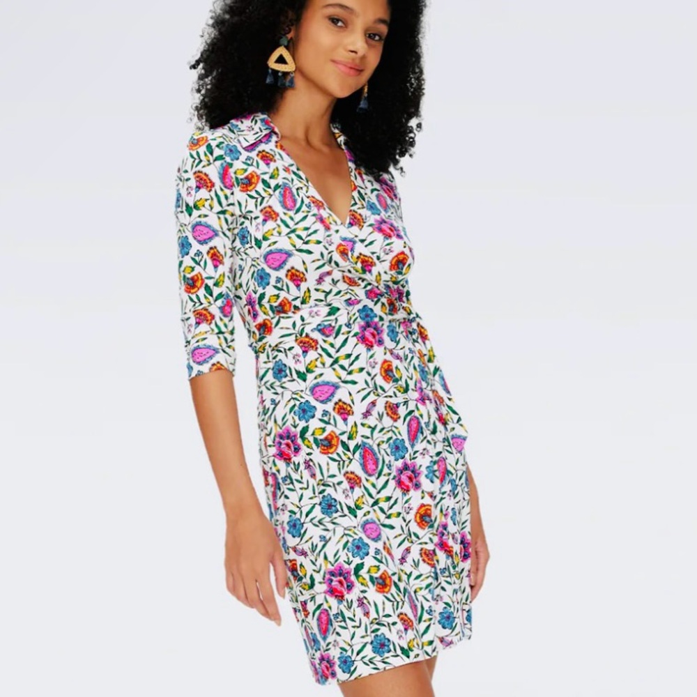DVF  Jeanne Silk Jersey Wrap Dress
✨ RARE • Brand New • Silk Jersey Icon ✨